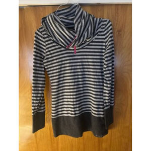 The North Face Black And Gray Striped Pullover Size Medium